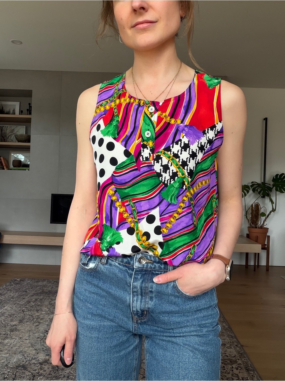 Vintage 100% silk Multicolor Printed sleeveless Top small - Picture 5 of 13
